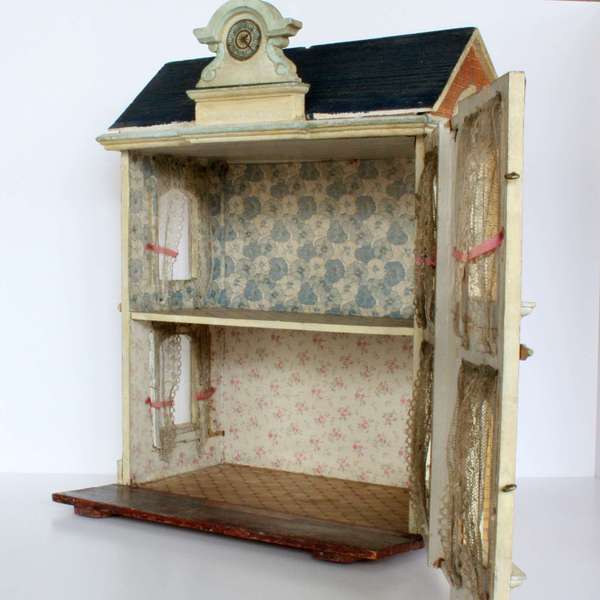 dollhouse miniature , Moritz Gottschalk dolls houses , antique dolls house