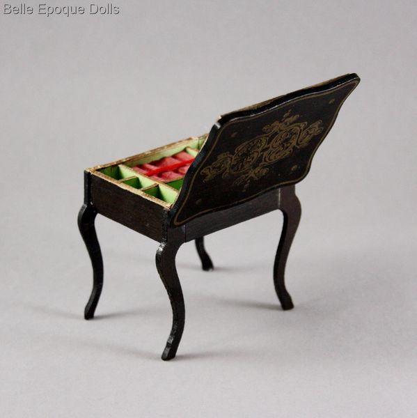 Puppenstuben Biedermeier zubehor  , Antique Dollhouse miniature sewing table , Puppenstuben Biedermeier zubehor 