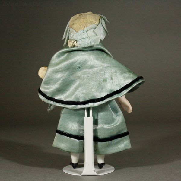 Francois gaultier tiny doll , solid domed all bisque doll , antike kleine ganzbikuitpuppe