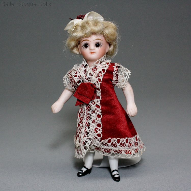 Antique Dollhouse miniature doll  , all bisque mignonette 