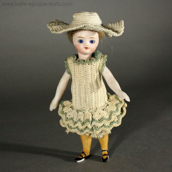 Antique all-bisque mignonette  , Puppenstuben ganzbiskuitpuppen , Antique Dollhouse miniature