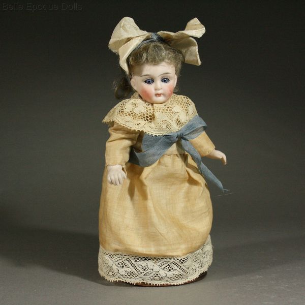 antique bisque jullien jeune doll , Antique Dollhouse bisque doll , Puppenstuben ganzbiskuit puppen
