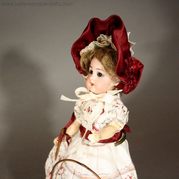 miniature antique doll Bisque head , puppenstubben puppen mignonnette simon & halbig