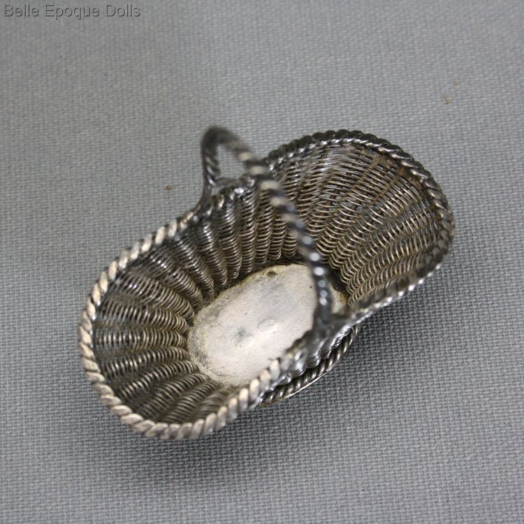 Antique miniature basket  silver , Antique miniature silver hall-mark  swan