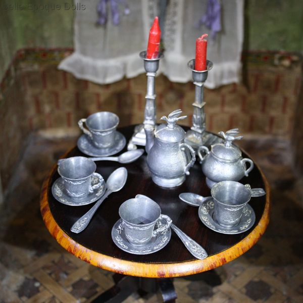tea service for Jumeau, Bru , antique dolls house accessories  , kaffeeservice im zinn