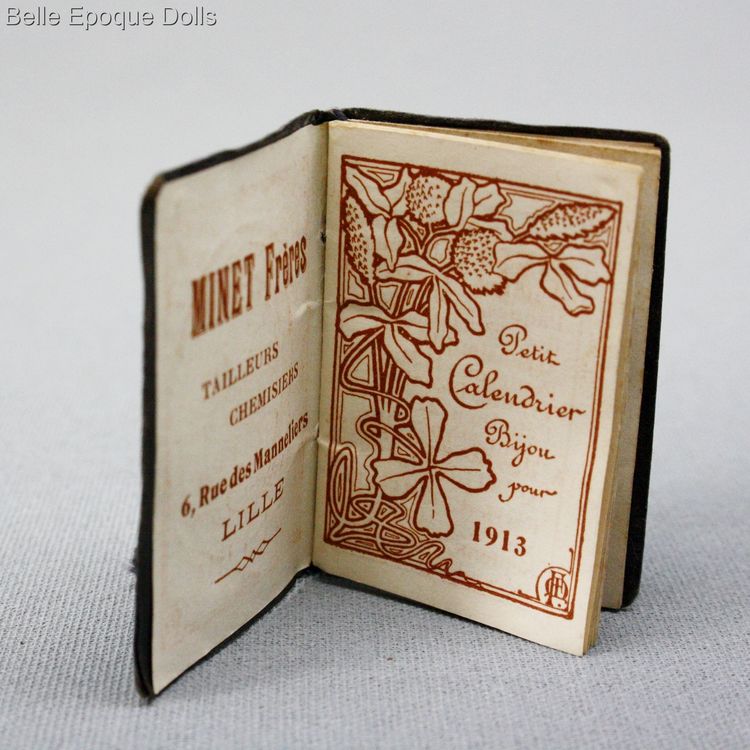 Puppenstuben zubehor , Antique Dollhouse miniature , antique tiny book