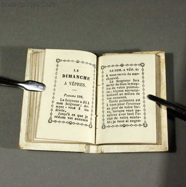 Firmin Didot miniature book , Puppenstuben zubehor , Antique dolls house religious book 