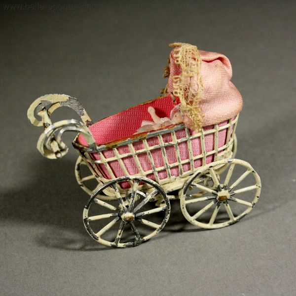 Antique dolls house tiny pram , Puppenstuben zubehor wagen