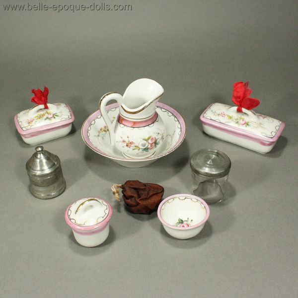 Puppen toilette parfm  , Antique dolls wash set