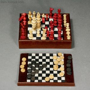 Miniature Chess and Draughts Game with Bone pieces in Original Wooden Box
