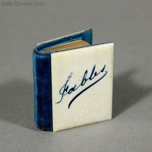 French Minuscule Book with Engravings  Fables