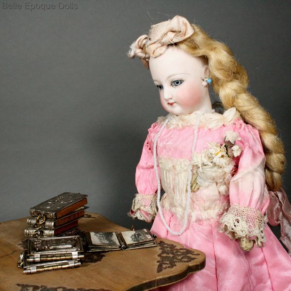 Antique dolls houseminiature book , Puppenstuben zubehor buch