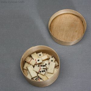 miniature domino for doll  ,  antique miniature domino game , Puppenstuben zubehor spielzeug 