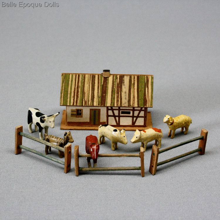 Antique dolls house wooden toy , Puppenstuben zubehor