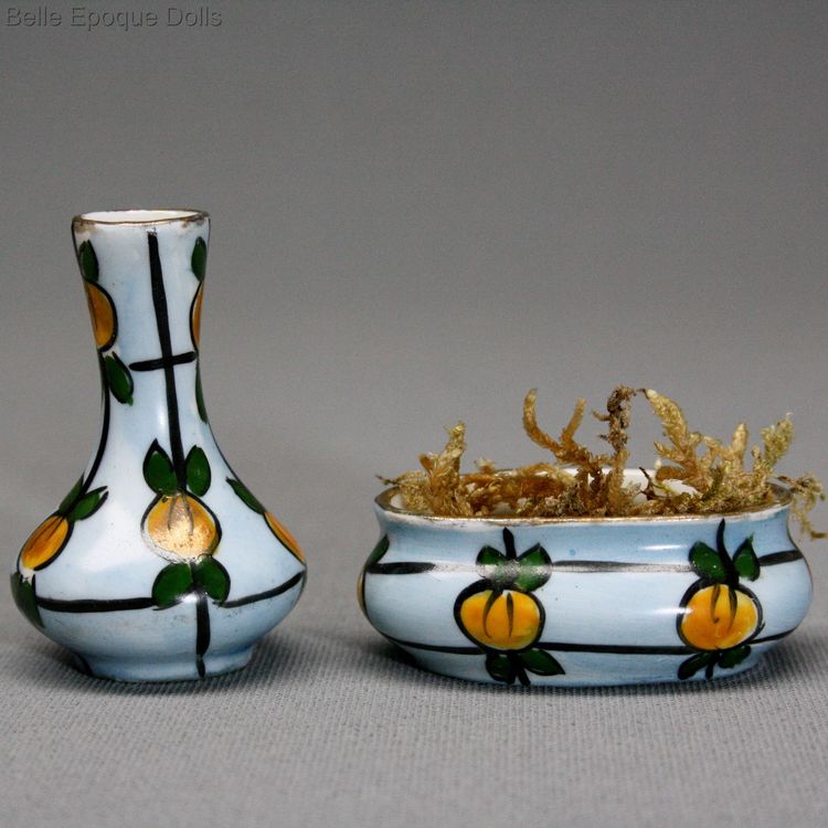 Puppenstuben zubehor , French porcelain vase flower planter