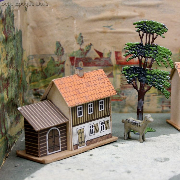 diorama diaporama farm miniature , antique miniature wooden animals