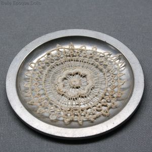 schaugerichten f�r puppenk�chen , tragacanth miniature for grocery store  , antique French Tragacanth food bread 