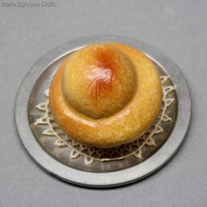 antique French Tragacanth food bread , tragacanth miniature for grocery store  , schaugerichten f�r puppenk�chen 