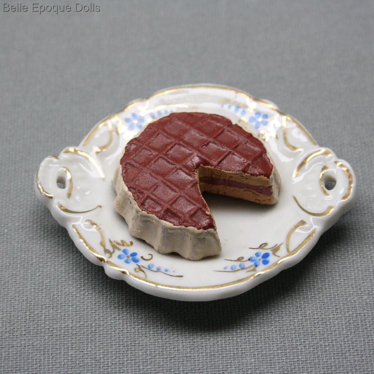 antique porcelain dollhouse dish , Puppenstuben zubehor Porzellanteller