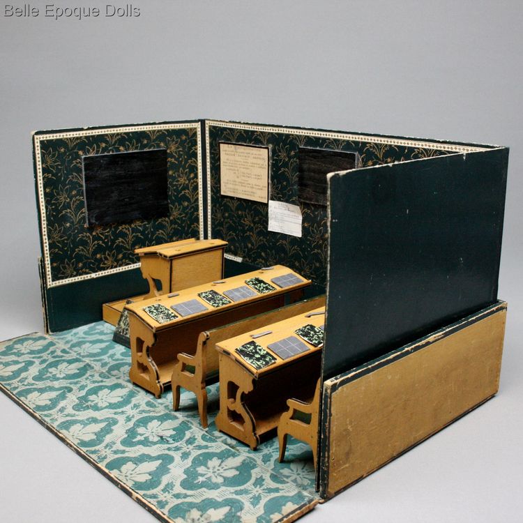 antique class room for dolls , Badeuille School , antique class room for dolls