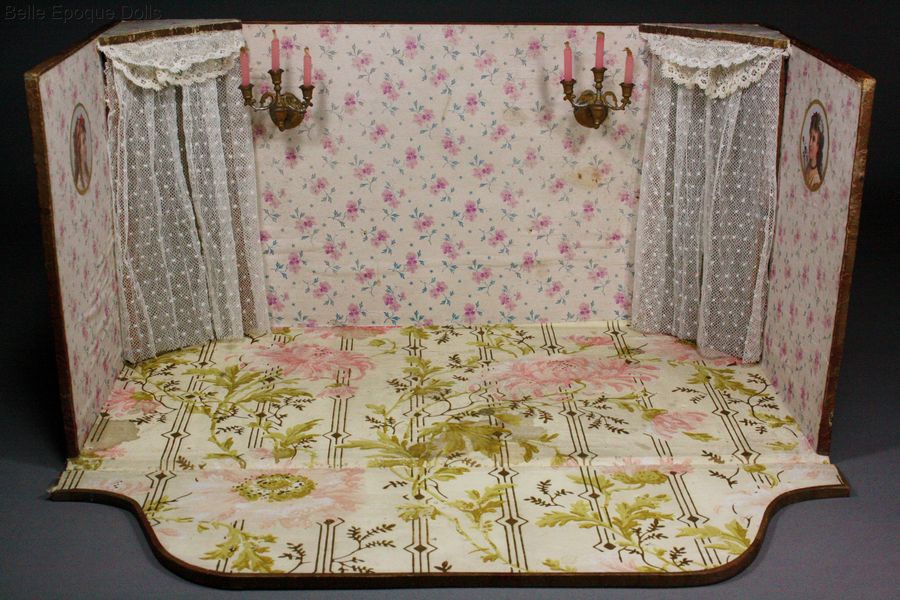 French dollhouse salon miniature , Villard & Weill furniture