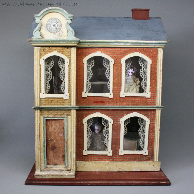 antique miniature dollhouse , Puppenhäuser antiek , Antique dolls house with pediment 