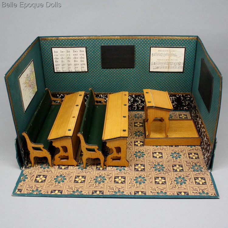 antique class room for dolls , Badeuille School room , antique class room for dolls