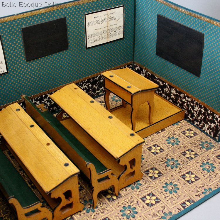 Badeuille School room , Miniaturschule fr kleine Puppen