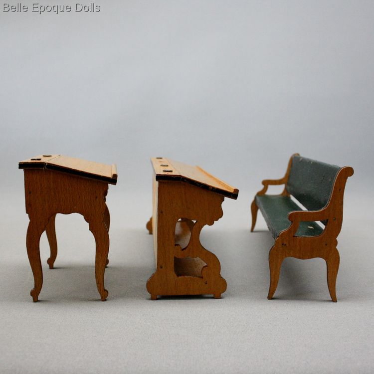 Badeuille School room , Miniaturschule fr kleine Puppen