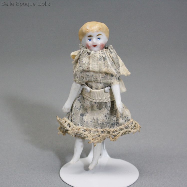 Badeuille School room , antique class room for dolls , antique ecole miniature