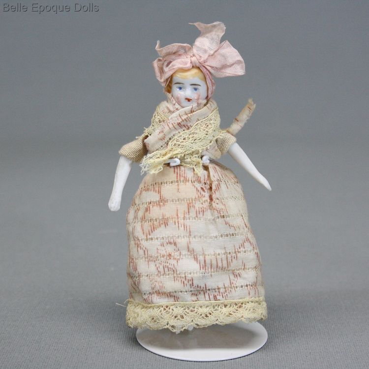 antique class room for dolls , Miniaturschule fr kleine Puppen