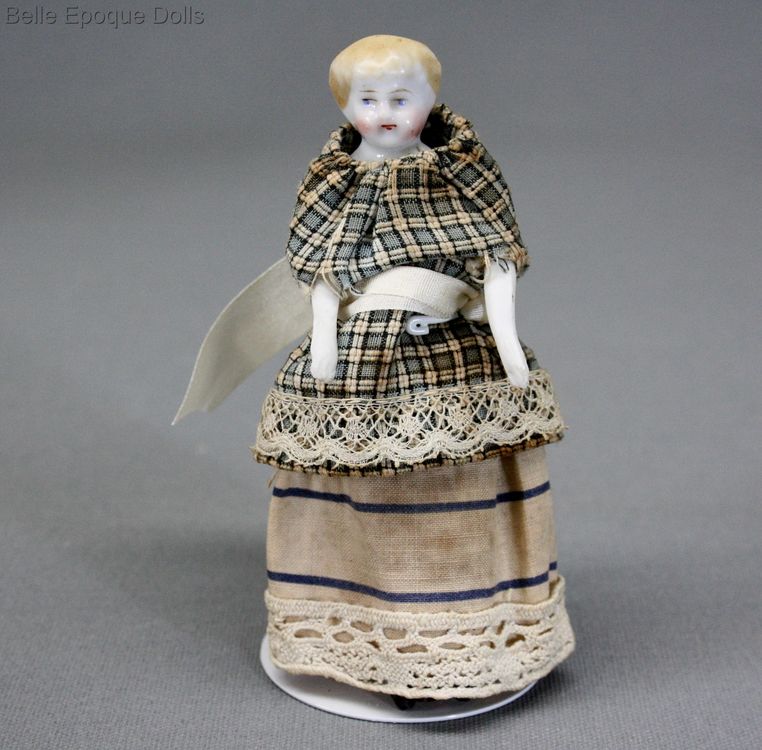 antique class room for dolls , Badeuille School room , antique class room for dolls