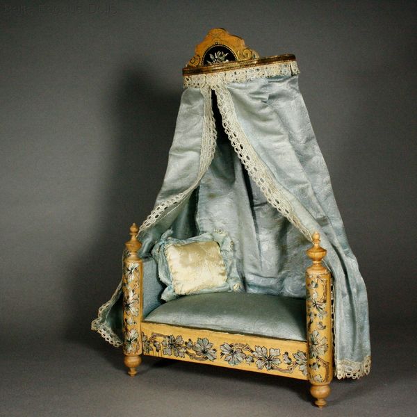 Antique dollhouse canopy bed , Antique dolls house wooden furniture  , Antique Dollhouse bedroom furniture set