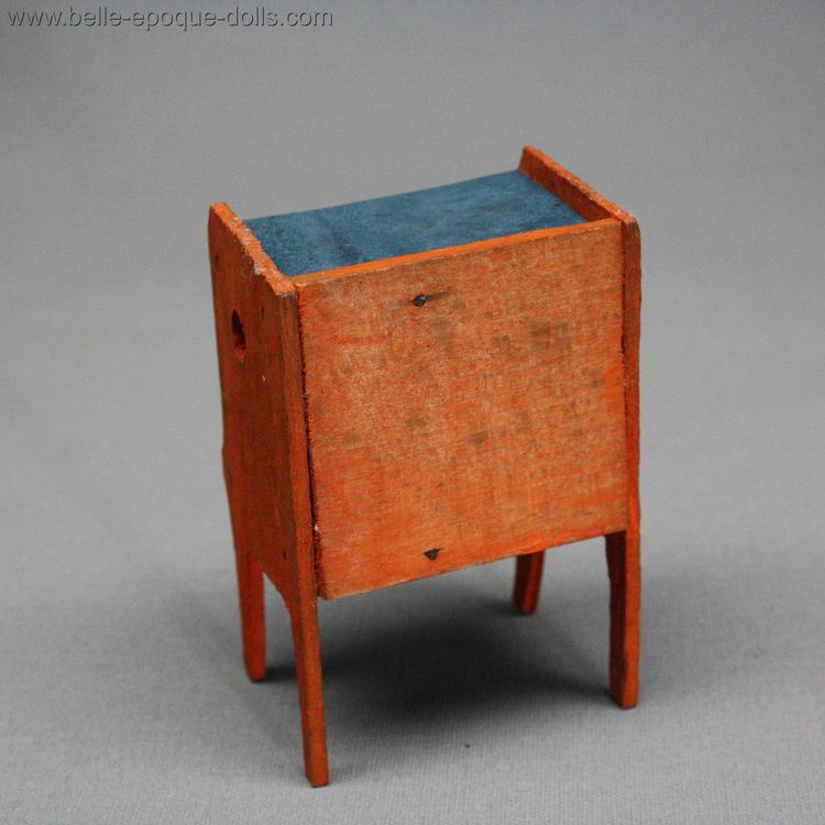 Puppenstuben zubehor , Antique Dollhouse miniature early French furniture , Puppenstuben zubehor