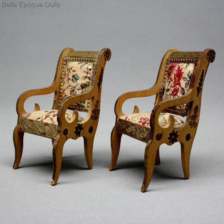 antique dolls house furniture , miniature french antique recamier , French miniature antique furnishings