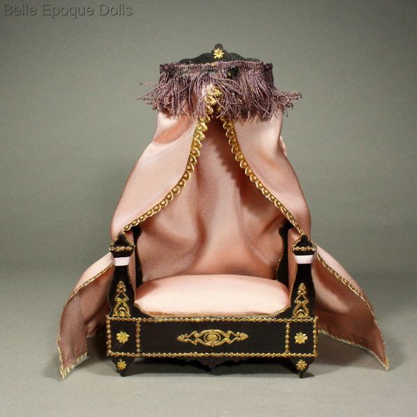 Franzosiche Puppenstuben zubehor  , Antique Dollhouse miniature badeuille salon day bed , Franzosiche Puppenstuben zubehor 