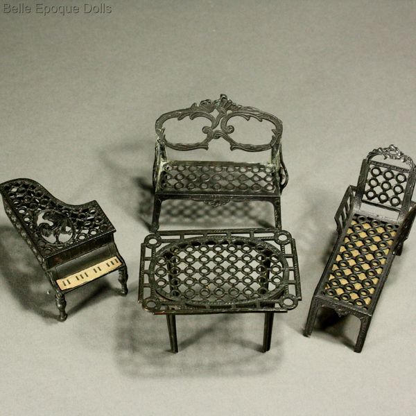 Antique dolls house furniture simon rivollet , Puppenstuben zubehor aus metall