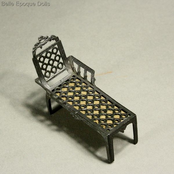 Antique Dollhouse metal miniature , Puppenstuben zubehor aus metall