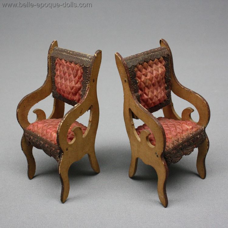 Antique dolls house furniture chair , Puppenstuben zubehor badeuille