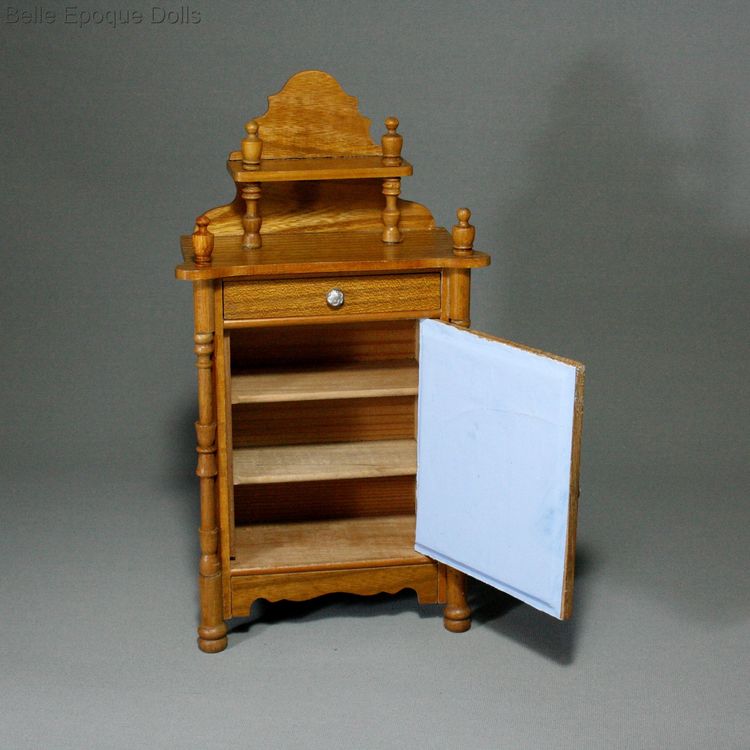 Puppenstuben zubehor , Antique Dollhouse miniature armoire cupboard , Puppenstuben zubehor