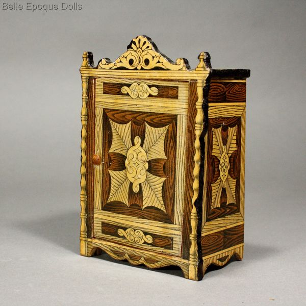 Antique dolls house german furnishings  , Puppenstuben zubehor lithograph papier beklebt uberlackiert