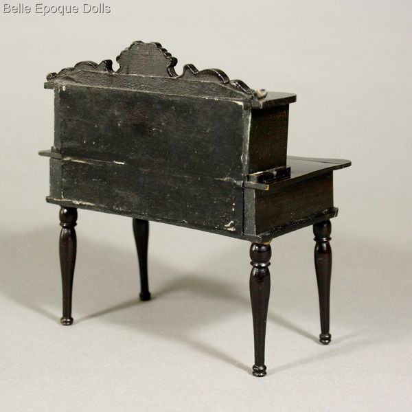 Puppenstuben zubehor , Antique dolls house furniture Wagner & S�hne