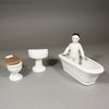 Antique dolls house bathroom furniture  , Antique Dollhouse miniature porcelaine bath , Puppenstuben zubehor badewanne toilette 