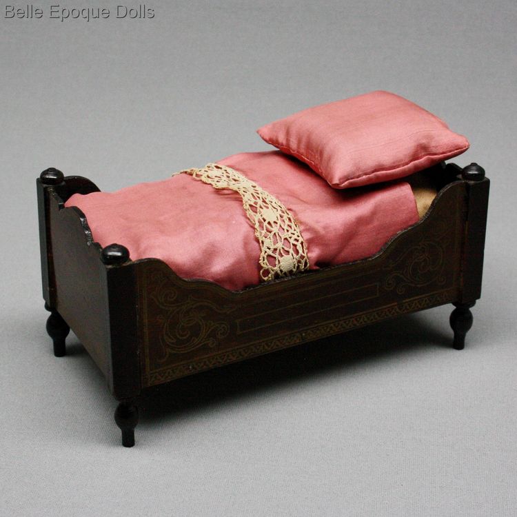 Puppenstuben zubehor , Antique Dollhouse miniature bed walterhausen , Puppenstuben zubehor