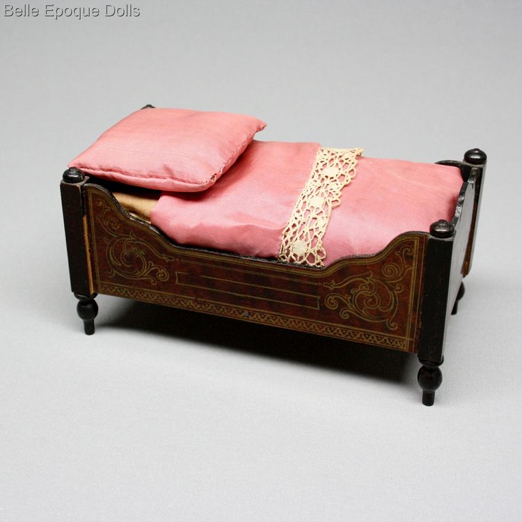 Antique Dollhouse miniature bed walterhausen , Puppenstuben zubehor