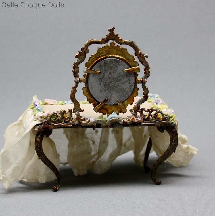 Antique dolls house furniture toilette set  , Puppenstuben zubehor , Antique Dollhouse miniature dressing table