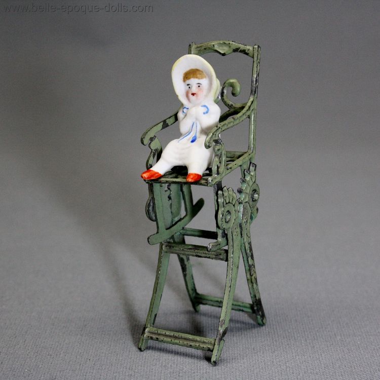 Puppenstuben zubehor , Antique Dollhouse miniature baby chair , Puppenstuben zubehor