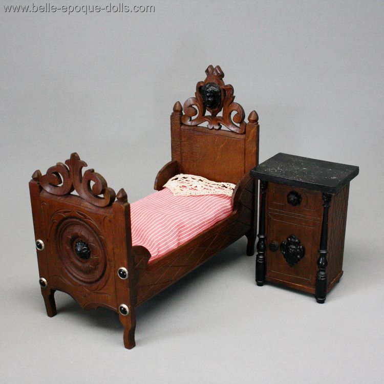 Antique dolls house furniture harrass , Puppenstuben harrass schlafzimmer