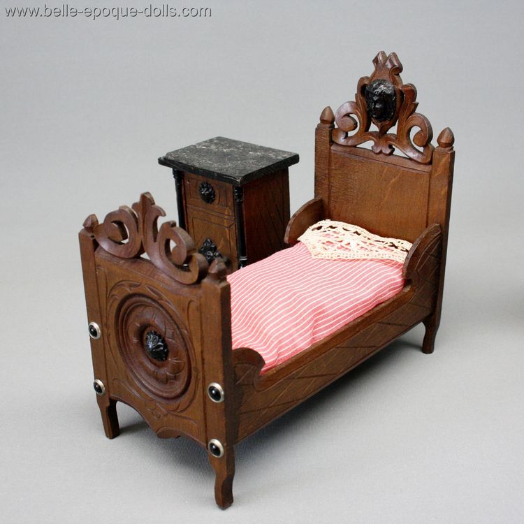 Antique Dollhouse miniature harrass furniture , Puppenstuben harrass schlafzimmer