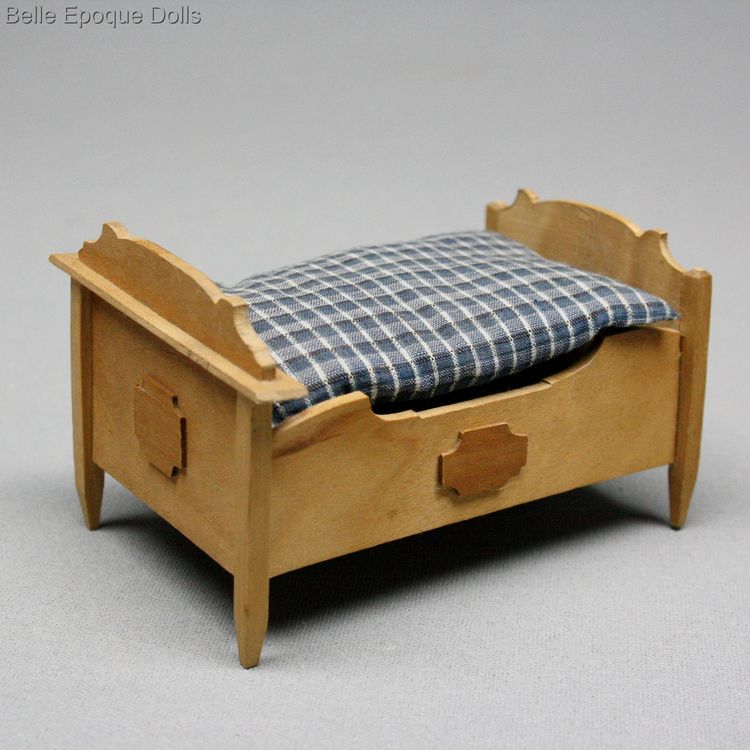 thuringia early miniature furniture set , thuringia early furniture , sofa bed dollhouse antique dollhouse miniature